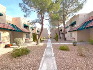 Photo #1: 2635628 Listing 