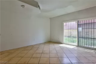 Photo #6: 2635632 Listing 