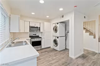 Photo #2: 2635651 Listing 