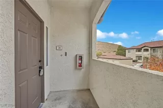 Photo #3: 2635656 Listing