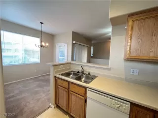 Photo #6: 2635680 Listing 
