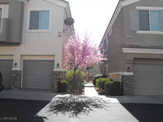 MLS: 2635681 Condo For Sale