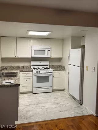 Photo #1: 2635725 Listing 