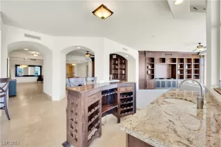 Photo #5: 2635796 Listing