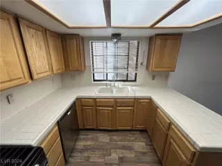 Photo #6: 2635811 Listing 