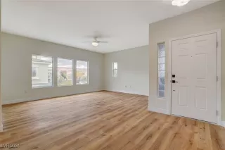 Photo #4: 2635823 Listing