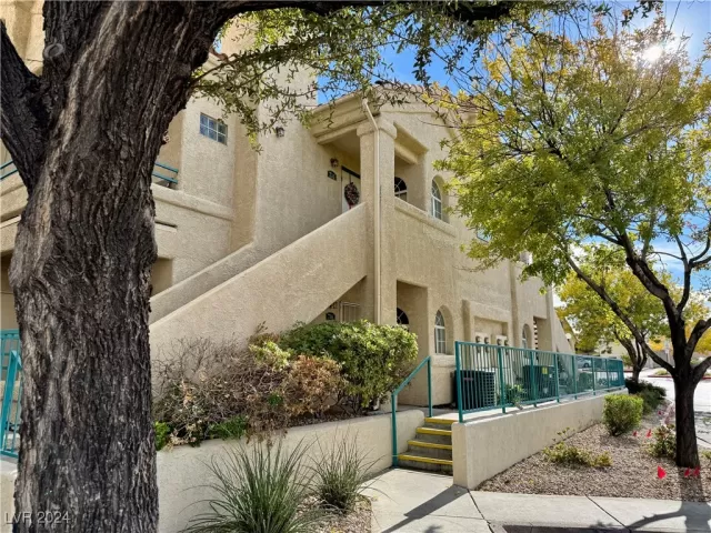 MLS: 2635853 Condo For Sale