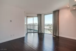 Photo #1: 2635859 Listing 