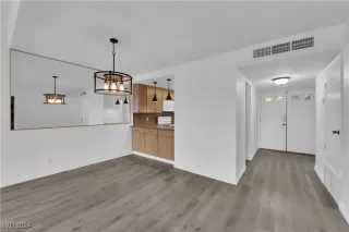 Photo #3: 2635866 Listing 