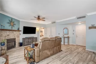 Photo #2: 2635911 Listing