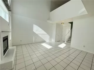 Photo #3: 2635939 Listing 