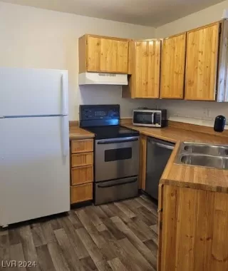 Photo #3: 2635975 Listing 