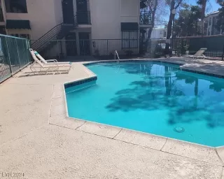 Photo #6: 2635975 Listing 