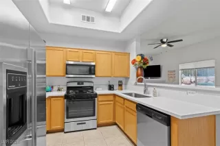 Photo #2: 2635976 Listing 