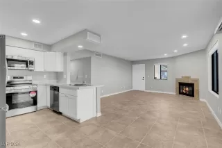 Photo #6: 2635994 Listing 