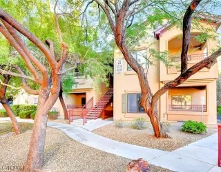 Photo #1: 2636017 Listing 