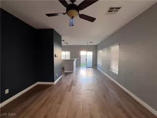 Photo #5: 2636034 Listing