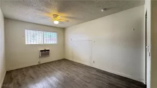 Photo #5: 2636063 Listing 