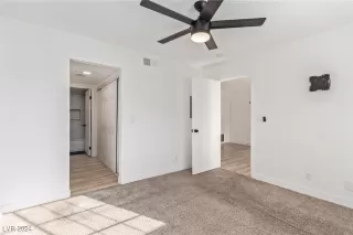 Photo #5: 2636076 Listing