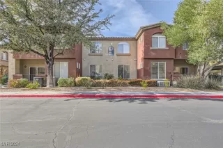 Photo #2: 2636101 Listing