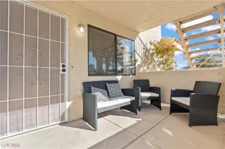 Photo #4: 2636115 Listing