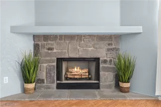 Photo #6: 2636115 Listing