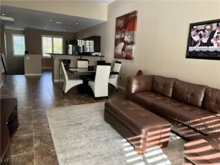 Photo #6: 2636130 Listing 