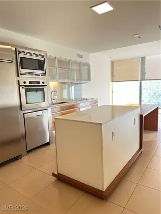 Photo #6: 2636143 Listing 