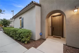 Photo #4: 2636160 Listing