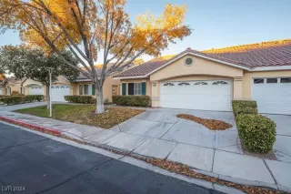 Photo #1: 2636185 Listing