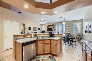 Photo #3: 2636190 Listing