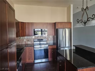 Photo #5: 2636204 Listing 