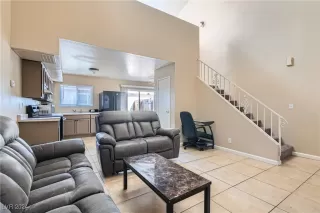 Photo #2: 2636252 Listing 