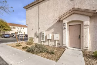 Photo #2: 2636261 Listing