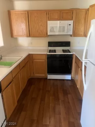 Photo #3: 2636264 Listing 