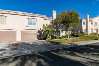 Photo #1: 2636308 Listing 