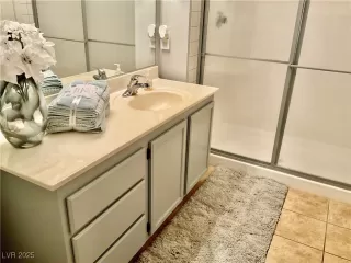 Photo #2: 2636387 Listing