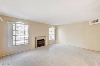 Photo #4: 2636442 Listing 