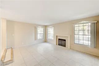 Photo #5: 2636442 Listing 