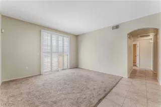 Photo #3: 2636498 Listing 