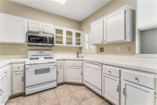 Photo #6: 2636498 Listing 