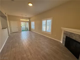 Photo #1: 2636500 Listing 