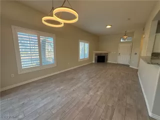 Photo #3: 2636500 Listing 