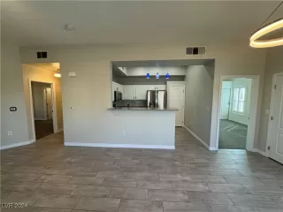 Photo #4: 2636500 Listing 