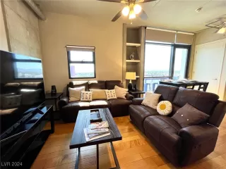 Photo #6: 2636503 Listing 