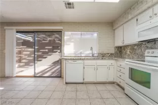 Photo #6: 2636545 Listing 