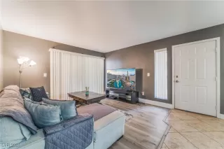 Photo #4: 2636552 Listing 