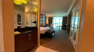 Photo #4: 2636565 Listing