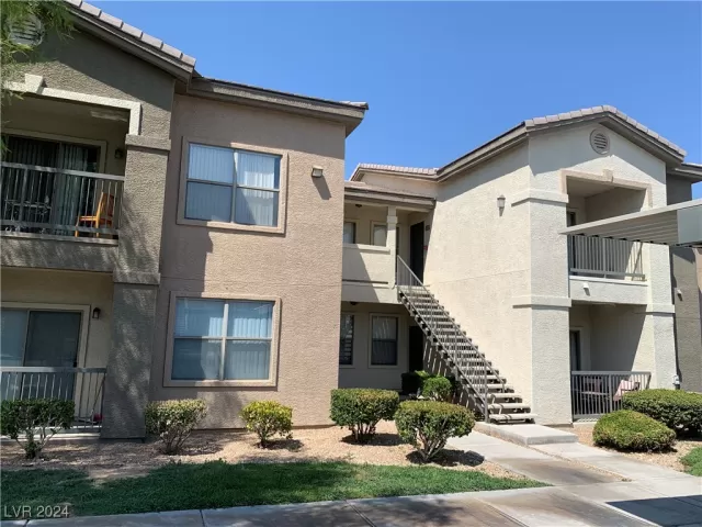 MLS: 2636581 Condo For Sale