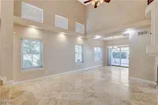 Photo #5: 2636582 Listing